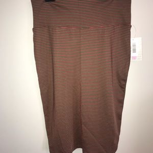 green and red “Cassie” LulaRoe pencil skirt W/TAGS